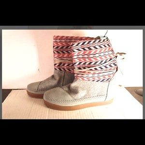 Toms Wrap Tie Boot
